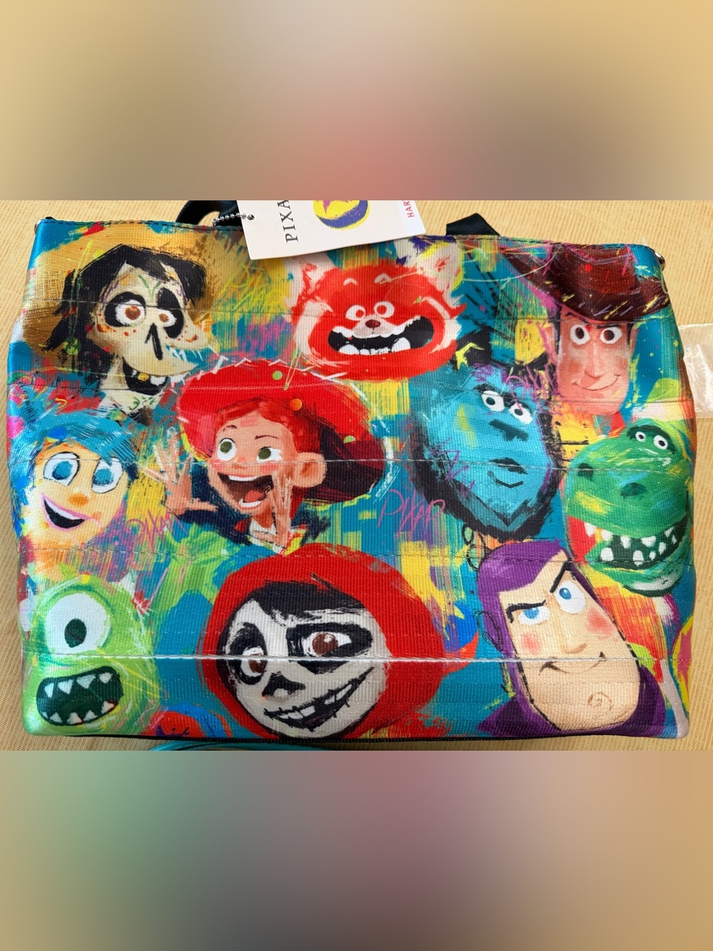Harveys Disney Pixar Seatbelt Bag Medium Streamline tote NWT RARE